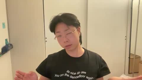 Snapshot of hisweetboy chatting on 02-13-26, 04:08 asian twink pdo you think im cute do you want to see my body online show from 02-13-26, 04:08