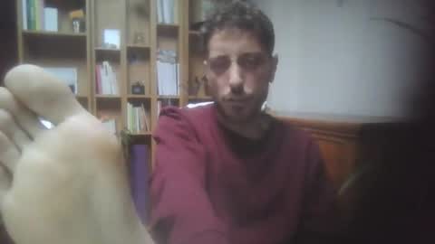 Snapshot of hitmenoww chatting on 11-01-25, 03:03 hitmenoww online show from 11-01-25, 03:03
