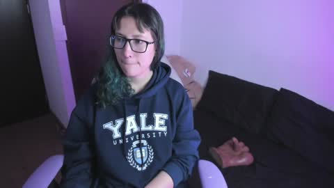 Hitomi Arata online show from 01-27-25, 12:26