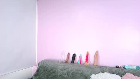 Snapshot of hiyakasudere_ chatting on 10-22-25, 06:51 hiyakasudere_ online show from 10-22-25, 06:51