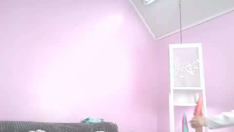 Snapshot of hiyakasudere_ chatting on 11-27-25, 06:21 hiyakasudere_ online show from 11-27-25, 06:21