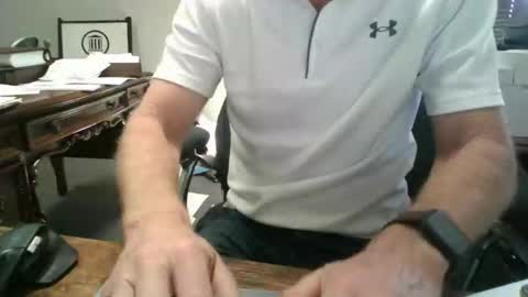 Snapshot of hnic9999 chatting on 10-27-25, 08:24 Nick online show from 10-27-25, 08:24