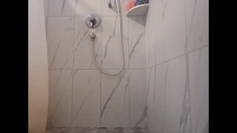 Snapshot of hockeyjock17 chatting on 02-28-26, 05:25 hockeyjock17 online show from 02-28-26, 05:25