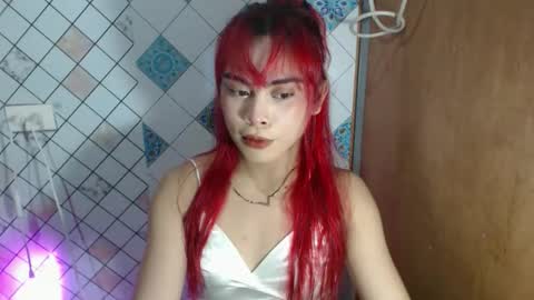 Snapshot of hoelyaurora chatting on 02-25-26, 11:09 Aurora3 online show from 02-25-26, 11:09