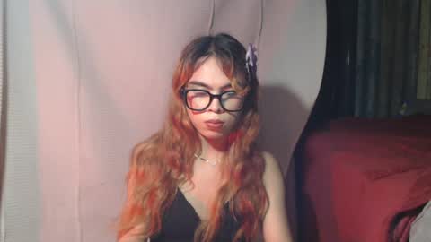 Snapshot of hoelyaurora chatting on 05-11-26, 07:55 Aurora3 online show from 05-11-26, 07:55