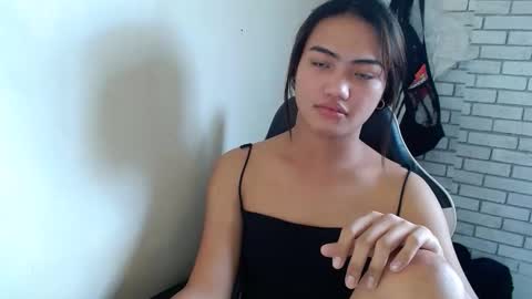 Snapshot of hoelyixia chatting on 01-11-26, 04:28 Ixia3 online show from 01-11-26, 04:28