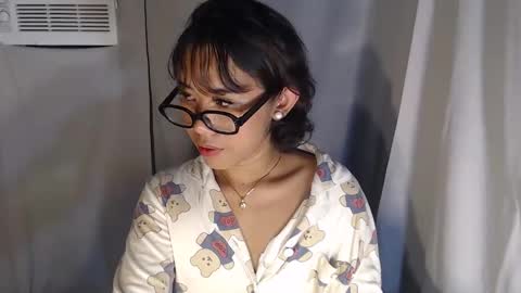 Karrie3 online show from 11-14-25, 04:06