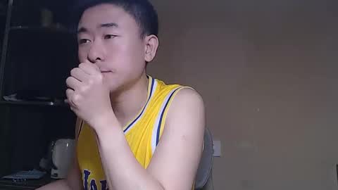 Snapshot of hoho7619 chatting on 04-13-26, 02:33 shy boi online show from 04-13-26, 02:33