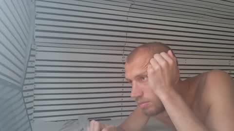 Snapshot of hola_homo chatting on 05-01-26, 06:12 hola_homo online show from 05-01-26, 06:12
