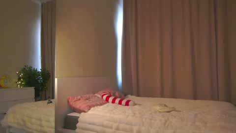 Moni Monica online show from 04-05-26, 08:00