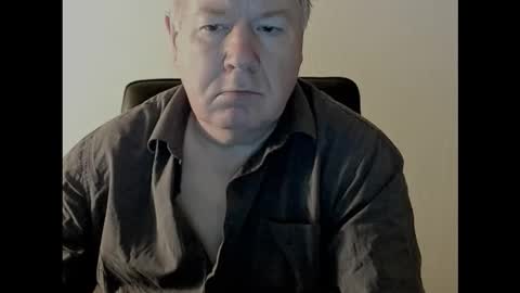 Holger online show from 10-28-25, 03:47