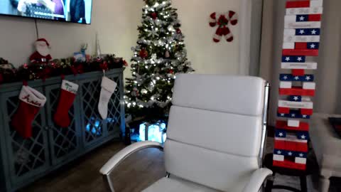 Holi Hurricane online show from 12-28-24, 07:11