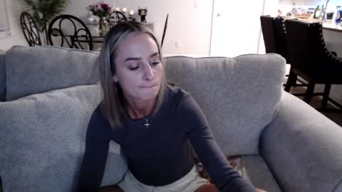 Holi Hurricane online show from 01-24-25, 03:54