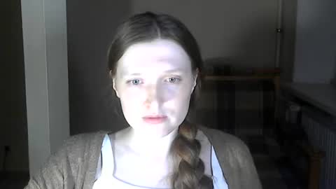 Snapshot of holistic_woman chatting on 06-20-26, 10:34 holistic_woman online show from 06-20-26, 10:34