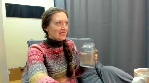 Snapshot of holistic_woman chatting on 07-19-26, 08:29 holistic_woman online show from 07-19-26, 08:29