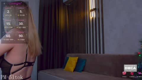 Snapshot of holl1would chatting on 01-03-25, 10:19 My social media links subscribe to support me online show from 01-03-25, 10:19