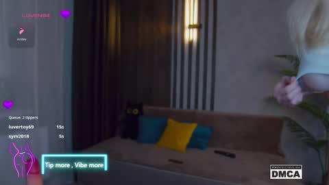 Snapshot of holl1would chatting on 02-13-25, 07:24 My social media links subscribe to support me online show from 02-13-25, 07:24