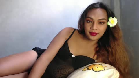 holliescarlet online show from 12-09-24, 06:01