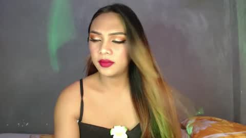 holliescarlet online show from 12-10-24, 02:06