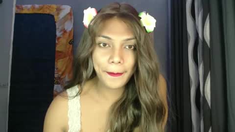 holliescarlet online show from 12-14-24, 07:07