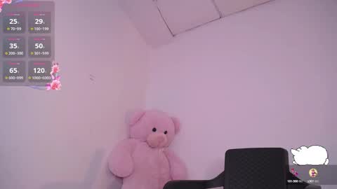 holly_16 online show from 01-15-25, 03:33