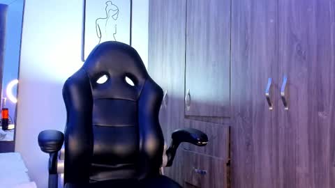 Mara online show from 02-17-25, 06:42