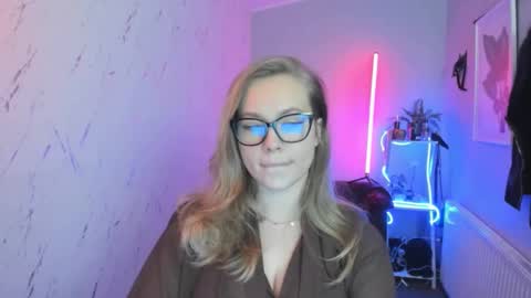 Holly online show from 10-30-25, 06:52