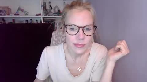 holly_bourbon online show from 03-06-26, 07:54
