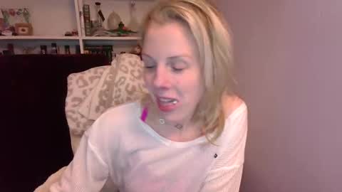holly_bourbon online show from 03-17-26, 11:19