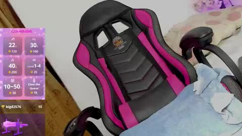   online show from 10-15-25, 02:39