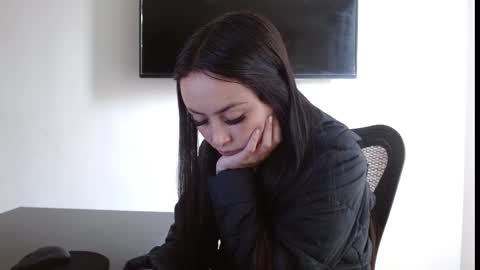 Holly online show from 02-23-26, 09:01