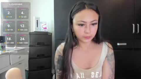 Holly online show from 04-15-26, 04:41