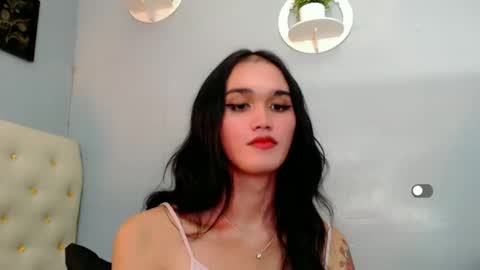 Apple online show from 12-22-24, 01:33