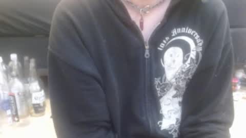 Holly Hawkes online show from 11-21-25, 08:40