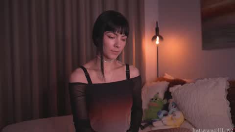 Holly Linder online show from 11-02-25, 01:30