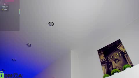 Snapshot of hollyray_ chatting on 11-02-25, 01:08 Holly online show from 11-02-25, 01:08