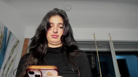 hollyshit_ online show from 12-29-24, 01:24