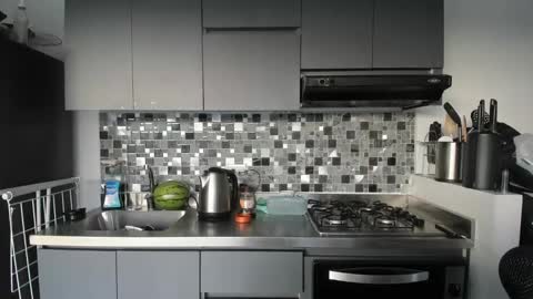 hollyshit_ online show from 01-25-25, 10:39