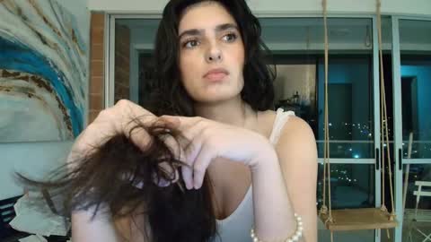 hollyshit_ online show from 11-08-25, 12:00