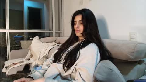 hollyshit_ online show from 11-23-25, 12:54