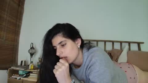 Snapshot of hollyshit_ chatting on 06-19-26, 12:37 hollyshit_ online show from 06-19-26, 12:37