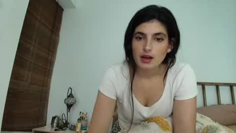 Snapshot of hollyshit_ chatting on 06-20-26, 01:09 hollyshit_ online show from 06-20-26, 01:09