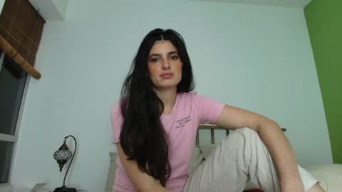 Snapshot of hollyshit_ chatting on 07-19-26, 01:31 hollyshit_ online show from 07-19-26, 01:31