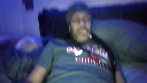 Snapshot of hollywoodbobby chatting on 04-21-26, 02:04 hollywoodbobby online show from 04-21-26, 02:04