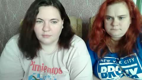 HollyXEva online show from 04-09-26, 07:47