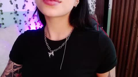 holly online show from 12-20-24, 05:40