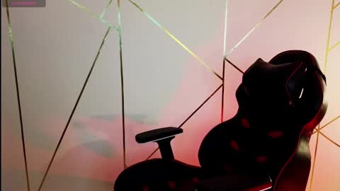 holly online show from 02-12-25, 09:01