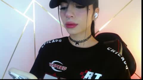 holly online show from 02-21-25, 01:44