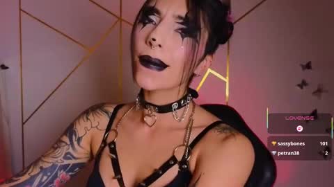 holly online show from 10-04-25, 05:38