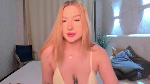 Emma online show from 02-14-26, 01:02